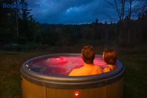 Secluded Lodge - Hot Tub, Views, Arcade - Image 4
