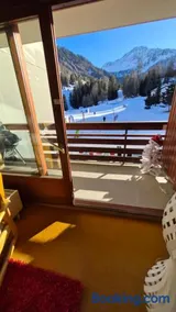 4 Valleys Ski In - Image 1