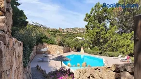 Monica Luxury House - Image 1
