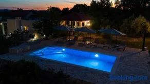 Holiday home Neva with private pool and game room - Image 3