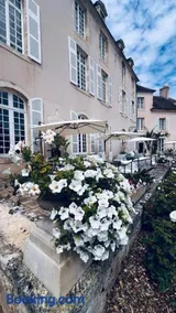 Domaine familial du château de Ragny - Image 1