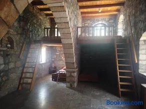 ANTARES, a stone mansion in Crete - Image 2