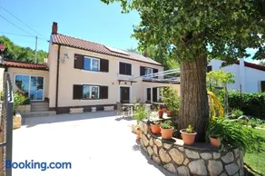 Apartment Jasna with breathtaking sea view, terrace and free parking - Image 1