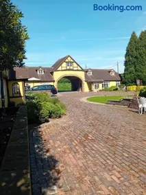 Dovehouse Farm - Image 2