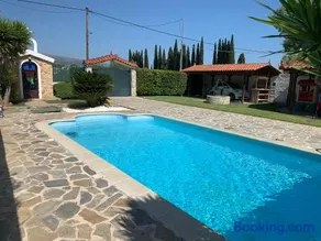 DIMIS swimming pool small villa - Image 2