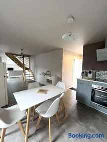 Petite maison charmante entre terre et mer Parking gratuit - Image 2