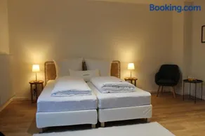 Gästehaus Friedrichstraße - Geräumiges Zimmer mit eigenem Bad - Image 4