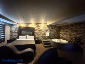Hotel & Suites El Mante - Image 4