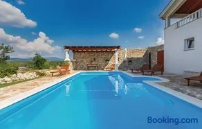 Villa Ivy with perfect privacy, pool, sauna and jacuzzi - Image 3