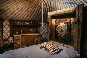 Jurta a Duna-parton - Image 1
