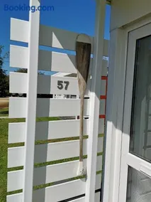Sea Lavender Holiday Chalet, close to sandy beach - Image 4