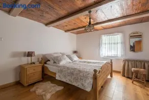 Historic 70m2 Farmhouse - 3 Rooms, Terrace - by Rentujemy - Image 2