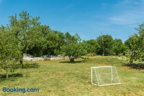 Beautiful villa Natura with pool in Labin - Image 4