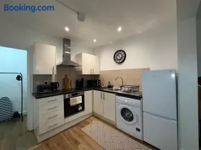 Ivory Apartments - Image 5