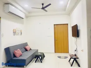 Corporate Skyline Tower 2BHK with AC, WIFI, Pool, Gym by Imperia Stays - Image 2