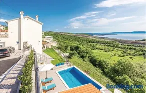 Luxurious Home In Praputnjak - Image 2
