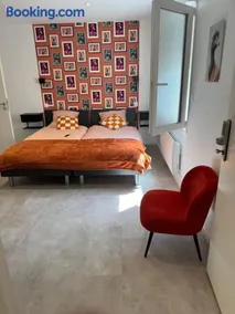 Appart orange 25 m2 neuf RDC - Image 1