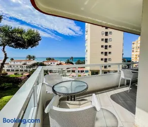 Appartement avec internet haut débit, piscine et terrasse | Vue montagne - Image 2