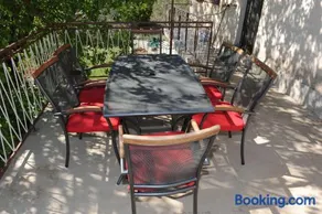 Apartment Matini Dvori - Image 1