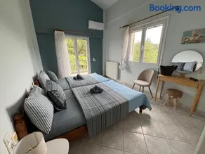 Elies House - Image 2