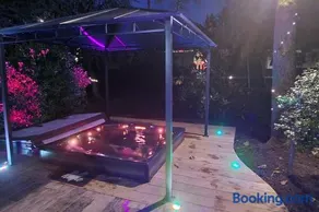 Mini maison Tiny house 6 per 3800m2 jardin Jacuzzi - Image 2