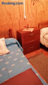"Mi Hostal Tu Casa" Hostal Familiar SOLO EMPRESAS, TURISTAS y VIAJEROS Espacio para BICICLETAS y MOTOS - Image 1