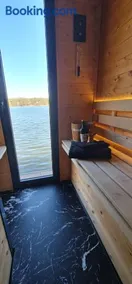 Design Hausboot am See bei Berlin mit Sauna und Kamin - Image 4