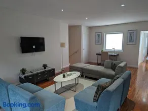 Spacious 2 bedroom apartment @Kingston Foreshore - Image 1