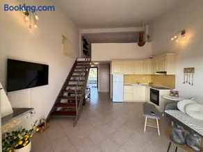 Cozy 2BR Apartment in Mola Kaliva with Sea View - Image 3
