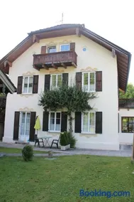 Villa Waldfrieden - Ferienwohnungen und -Haus - Image 2