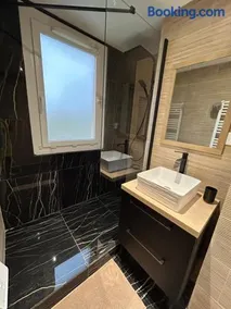 T4 jolie vue avec jaccuzzi - Image 2
