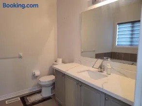 Private Entire Home Beaverton Near Lake - Image 3