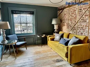 Fabulous apartment seconds from beach by Whitstable-Holidays, Pudding Pan - Image 4