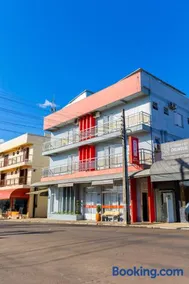 Teuthos Hotel - Image 1