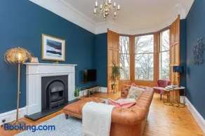 South Learmonth Gardens Apartment - Image 2