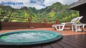 Villa de luxe LEGEND RESORT MOOREA vue mer et montagne - piscine - terrain de tennis - salle de sport - 3 chambres - Image 1