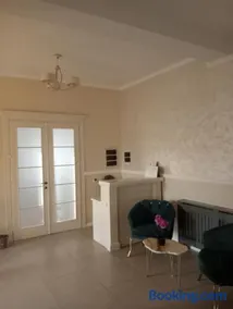 Casa cu Lavandă - Image 1