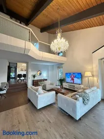 Luxury Wellness Villa mit Schlossblick - Sauna & Whirlpool - Image 4