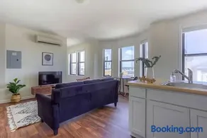 Perfect 1BR In Prime Location & View of Stadiums - Image 3