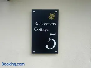 Beekeepers Cottage - Image 2