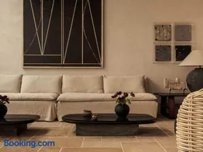 is.land Villa - Image 3