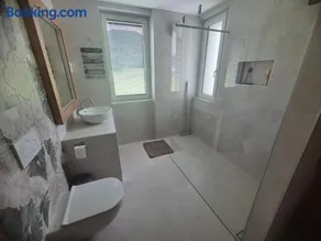 Ta World apartments - Image 2