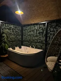 SilenT Hill Cottage - Image 2