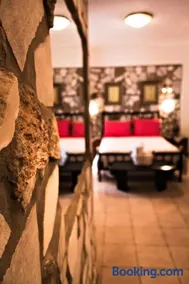Pasas Castle - Unique Luxury Apartments - Image 2