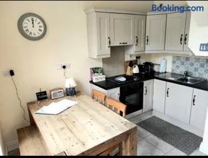 The Coach House Douglas - Image 4
