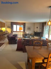 Mountain View perfect retreat in Crans - Image 4