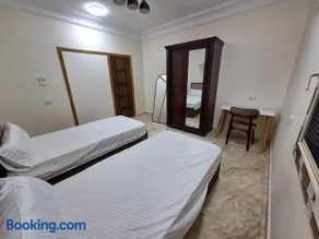 Private Room Near to Saad Zaghloul Metro Station - Image 1