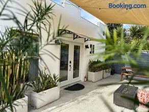 Resort Getaway in Private Garden Terrace Villa w Luxury Amenities - Image 1