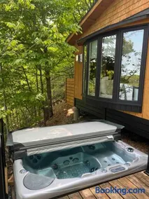 Our Lakeside Getaway - Image 4