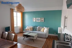 Appartement spacieux avec balcon et parking - Image 3